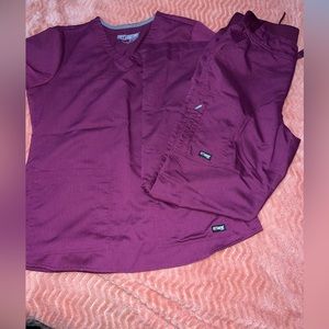 Grey’s Anatomy scrub set size medium burgundy